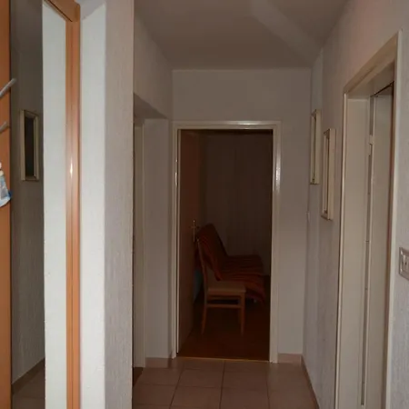 Zdenka Apartment *